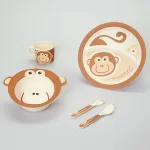 Set Vajilla Infantil Mono 5pzs Plato Vaso Cubiertos De Bambu Color Marrón