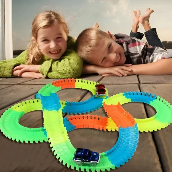 Pista Luminosa Flexible 152 Piezas Con Auto Luminoso Color Amarillo