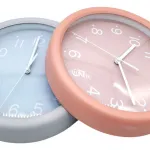 Reloj Decoración Pared De Metal C/vidrio 24cm A Pila