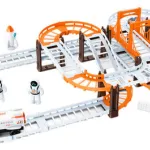 Pista De Autos Espacial Cohete Muñecos Astronauta Carreras Color Blanco